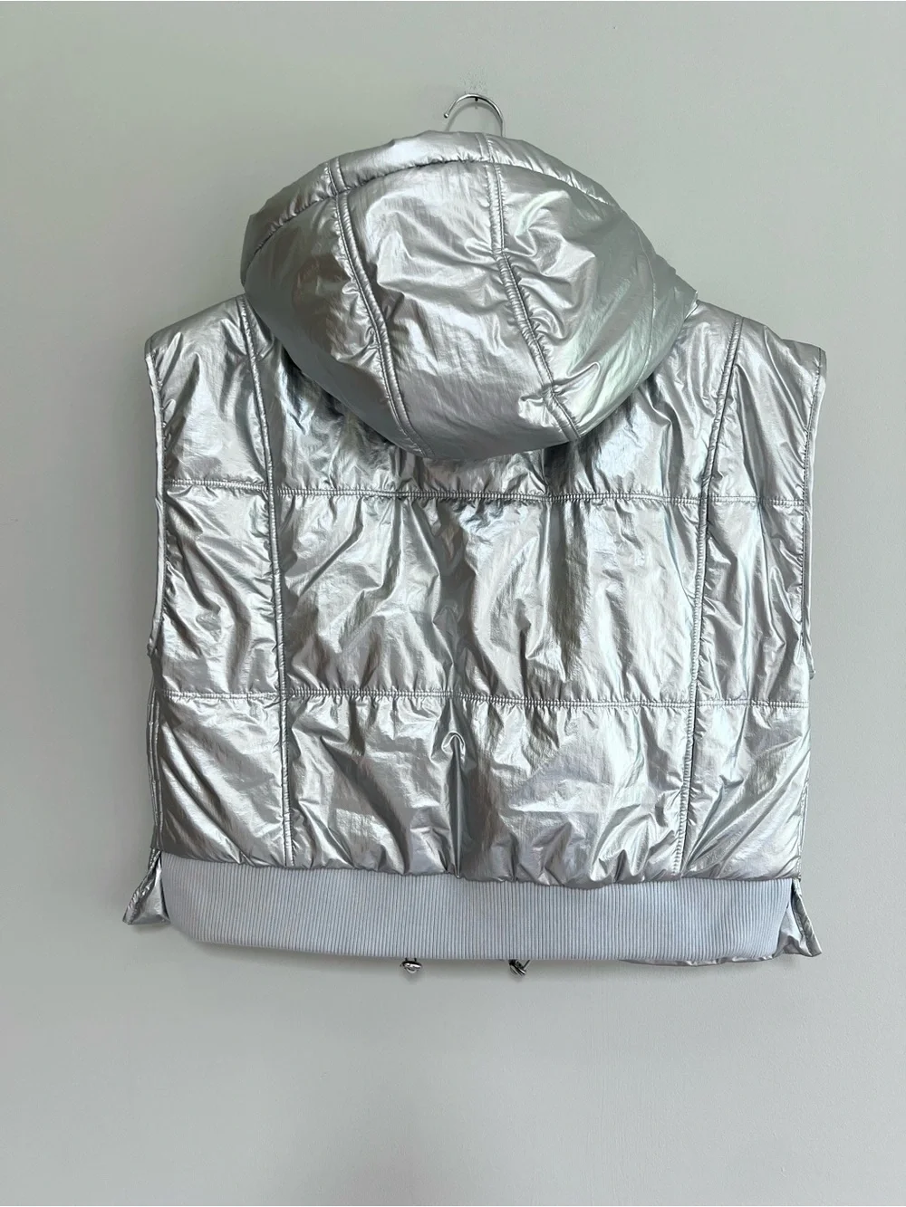 Daily Practice Anthropologie NWT Metallic Silver Hooded Puffer Vest Pockets, S